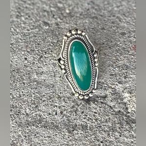 Stunning Emerald Colour Cocktail Ring